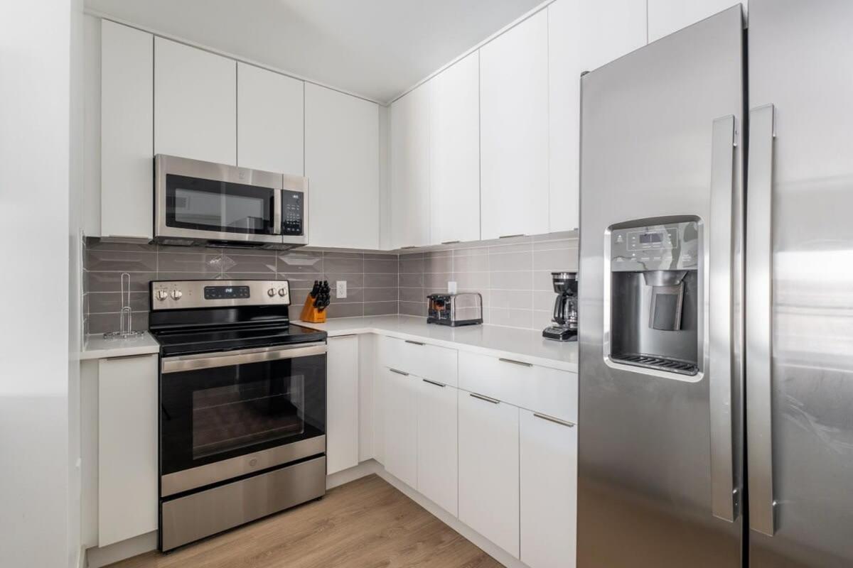 3br Modern Downtown With Gym & Office Charlotte